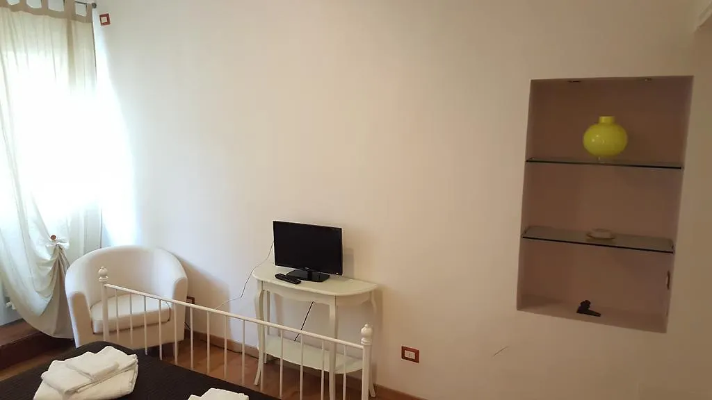 Maison Sara Firenze Italia